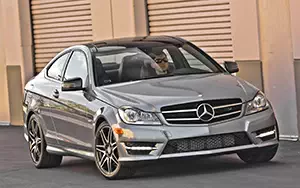   Mercedes-Benz C250 Coupe Sport US-spec - 2013