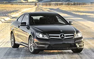   Mercedes-Benz C350 4MATIC Coupe US-spec - 2013