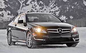   Mercedes-Benz C350 4MATIC Coupe US-spec - 2013