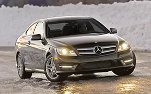   Mercedes-Benz C350 4MATIC Coupe US-spec - 2013