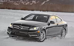   Mercedes-Benz C350 4MATIC Coupe US-spec - 2013