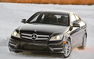   Mercedes-Benz C350 4MATIC Coupe US-spec - 2013