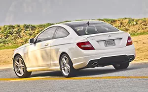   Mercedes-Benz C350 Coupe US-spec - 2013
