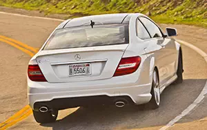   Mercedes-Benz C350 Coupe US-spec - 2013