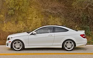   Mercedes-Benz C350 Coupe US-spec - 2013