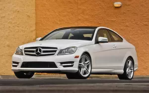   Mercedes-Benz C350 Coupe US-spec - 2013
