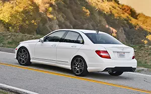   Mercedes-Benz C300 4MATIC Sport Package Plus US-spec - 2013