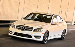   Mercedes-Benz C300 4MATIC Sport Package Plus US-spec - 2013