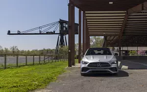   Mercedes-Benz C 300 AMG Line US-spec - 2022