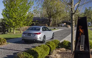   Mercedes-Benz C 300 AMG Line US-spec - 2022