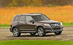   Mercedes-Benz GLK250 BlueTEC US-spec - 2013