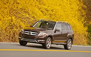   Mercedes-Benz GLK250 BlueTEC US-spec - 2013