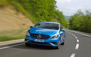   Mercedes-Benz A200 - 2012