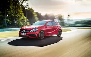   Mercedes-AMG A 45 4MATIC - 2009