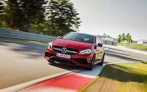   Mercedes-AMG A 45 4MATIC - 2009