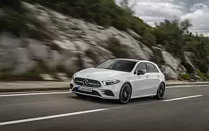   Mercedes-Benz A 180 d AMG Line - 2018