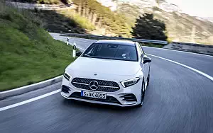   Mercedes-Benz A 180 d AMG Line - 2018