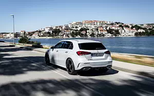   Mercedes-Benz A 180 d AMG Line - 2018