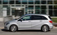   Mercedes-Benz B180 - 2011