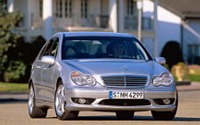   Mercedes-Benz C32 AMG - 2000