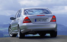   Mercedes-Benz C32 AMG - 2000