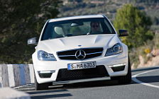   Mercedes-Benz C63 AMG - 2011