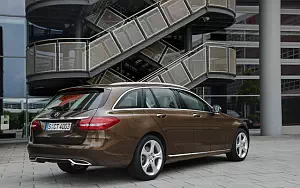   Mercedes-Benz C200 Estate Exclusive - 2014