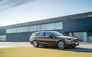   Mercedes-Benz C300 BlueTec Hybrid Estate Exclusive - 2014