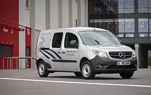  Mercedes-Benz Citan 109 CDI Mobile Workshop Bott - 2013