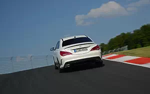   Mercedes-Benz CLA45 AMG Edition 1 - 2013