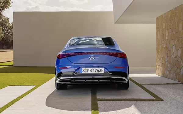 ���� ���������� Mercedes-Benz CLA 350 4MATIC with EQ Technology AMG Line - 2025