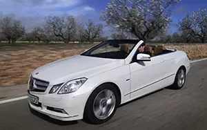   Mercedes-Benz E250 CGI Cabriolet - 2010