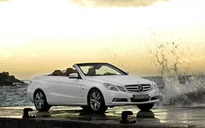   Mercedes-Benz E250 CGI Cabriolet - 2010