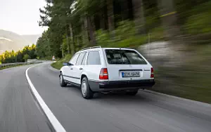   Mercedes-Benz 300 TD Turbo 4MATIC S124 - 1989