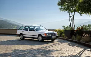   Mercedes-Benz 300 TD Turbo 4MATIC S124 - 1989