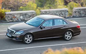   Mercedes-Benz E300 BlueTEC HYBRID - 2013