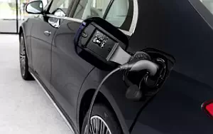   Mercedes-Benz E 400 e 4MATIC Exclusive Line - 2023