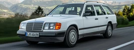 Mercedes-Benz 300 TD Turbo 4MATIC S124 - 1989