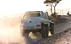   Mercedes-Benz G63 AMG 6x6 - 2013