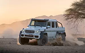   Mercedes-Benz G63 AMG 6x6 - 2013