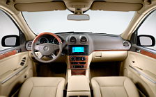   Mercedes-Benz GL-class - 2005