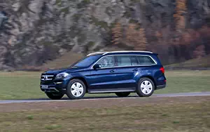   Mercedes-Benz GL500 4MATIC - 2012