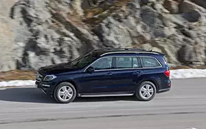   Mercedes-Benz GL500 4MATIC - 2012