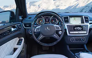   Mercedes-Benz GL500 4MATIC - 2012