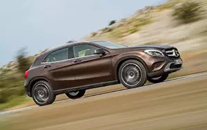   Mercedes-Benz GLA220 CDI 4MATIC - 2013