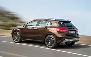   Mercedes-Benz GLA220 CDI 4MATIC - 2013