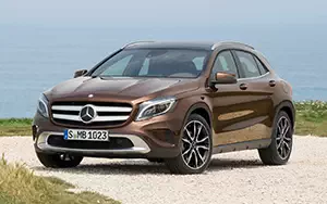   Mercedes-Benz GLA220 CDI 4MATIC - 2013