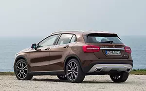   Mercedes-Benz GLA220 CDI 4MATIC - 2013