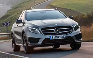   Mercedes-Benz GLA250 4MATIC AMG Sport Package - 2013