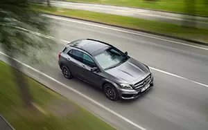   Mercedes-Benz GLA250 4MATIC AMG Sport Package - 2013